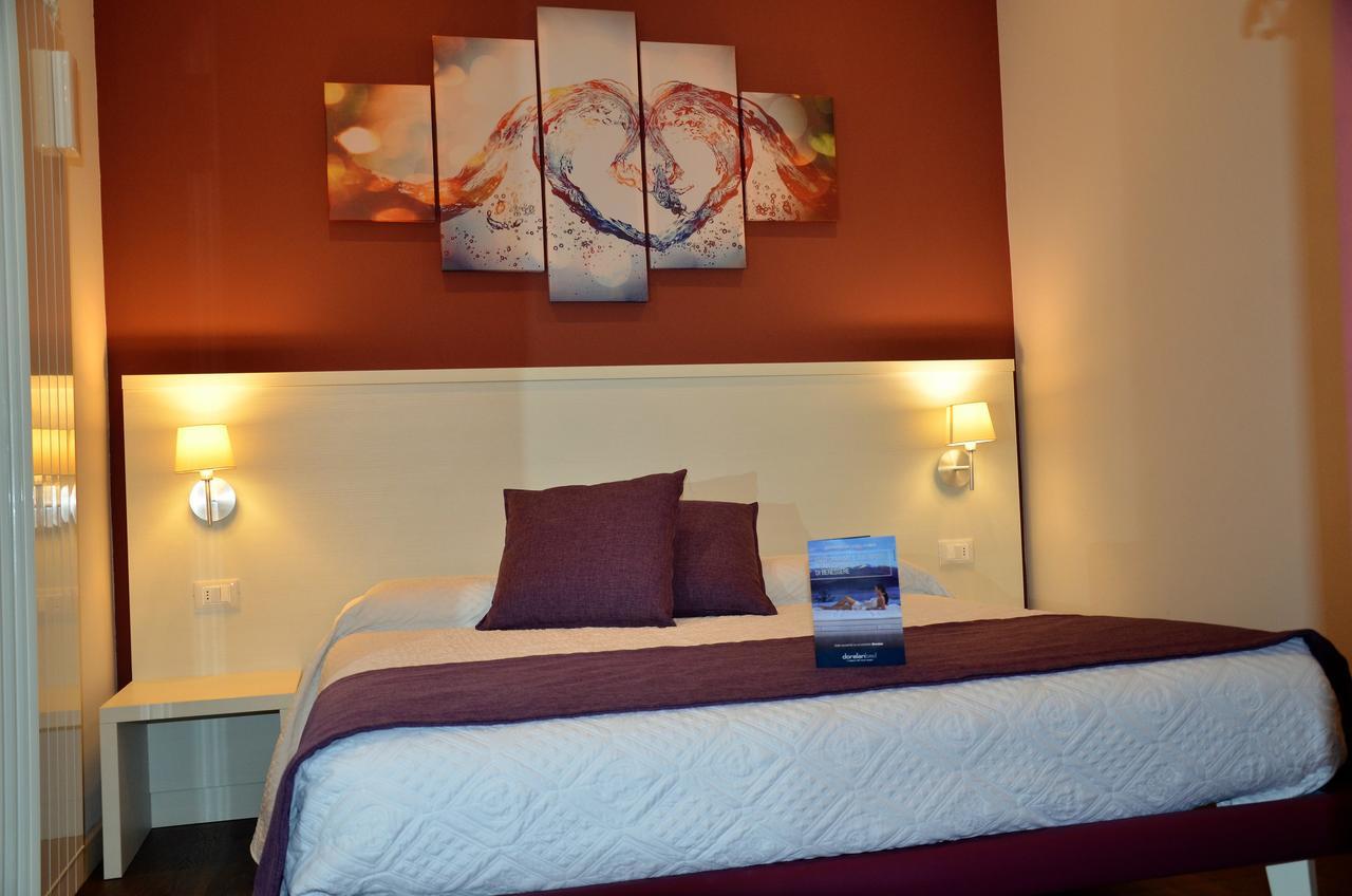 Double Room with Partial Lake View
